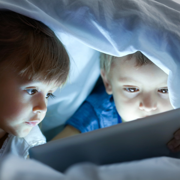 Televízia, telefón, tablet. Od akého veku a koľko?