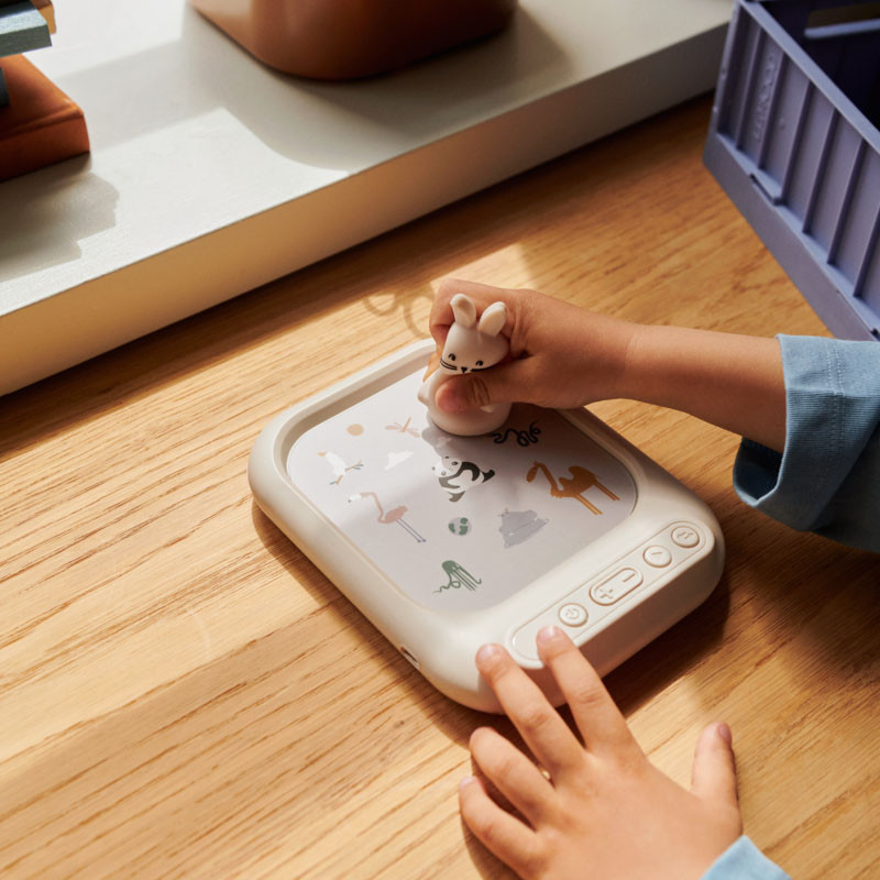 LIEWOOD zvuková tabuľa Archie Activity Sound Board