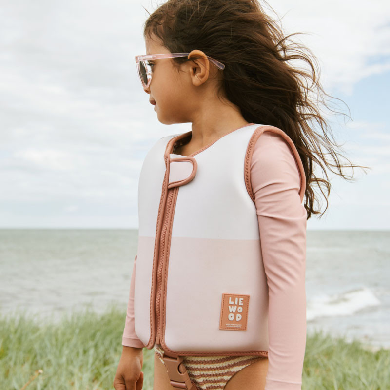 LIEWOOD plávacia vesta s rukávmi Dove Tuscany rose multi mix