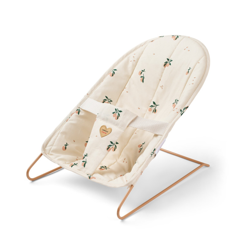 LIEWOOD MABEL Hojdacie ležadlo pre bábiky Mini Me Peach / Seashell