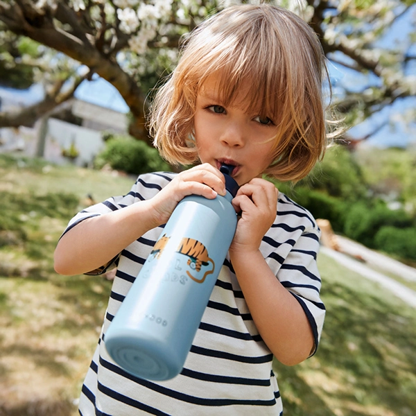 LIEWOOD termoska 500 ml Falk Tiger / Beach blue LIEWOOD termoska 500 ml Falk Tiger / Beach blue