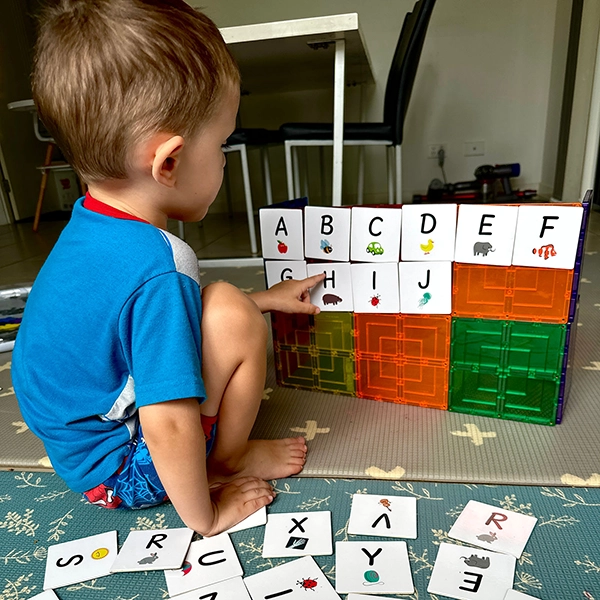 Magnetické kartičky veľké písmená 40 ks